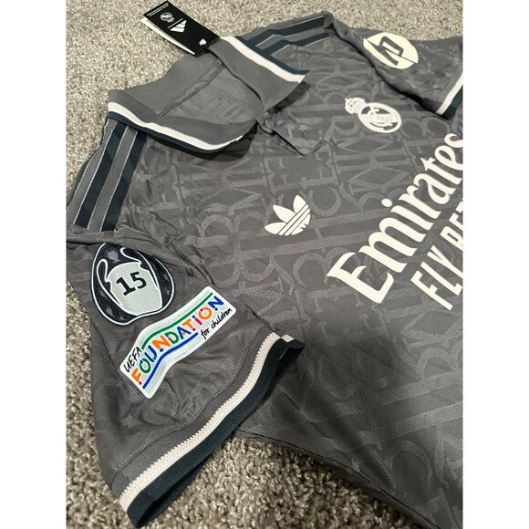 Real Madrid Kylian Mbappe #9 Soccer Jersey Gray Away 2004/25 Men Shirt Size Team - Picture 10 of 12